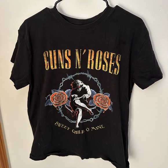 Guns N’ roses Graphic Tee - Picture 2 of 5